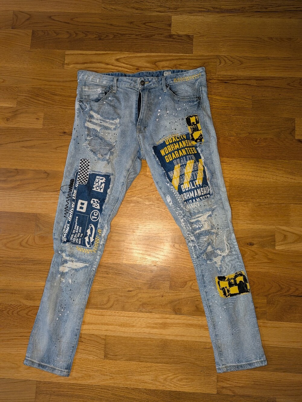 Light Blue Skinny Men's Jeans with Yellow & Navy Graphic Patches 27/32